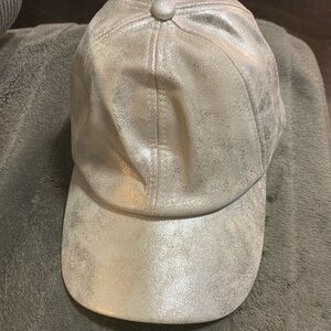 Retro silver baseball style cap